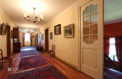 Kasteel te koop Fays, Wallonie, Flur im 2.OG