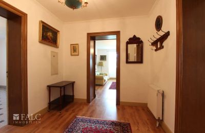 Kasteel te koop Fays, Wallonie, Flur im 2.OG