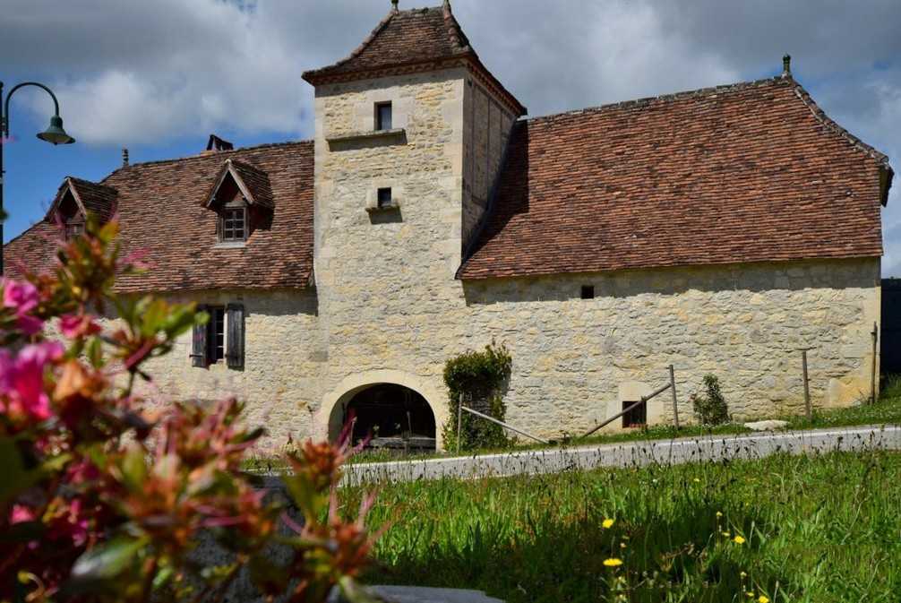 Images Ehemaliges Weingut mit Herrenhaus und Ferienhaus, Region Quercy