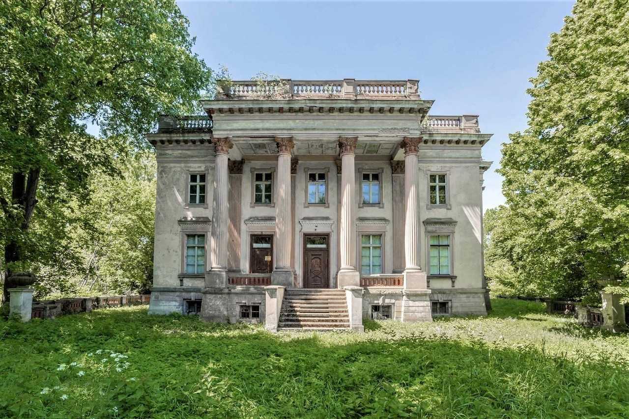 Images Frans classicisme - Kasteel in Słomowo bij Poznan