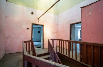 Historische villa te koop Wodzisław, Brzezie 23, Heilig Kruis, Bovenste etage