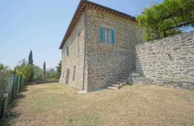 Historische villa te koop 06024 Gubbio, Umbrië, Buitenaanzicht