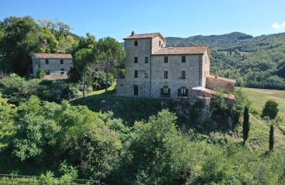 Landelijk huis te koop 06014 Montone, Umbria, Dronefoto