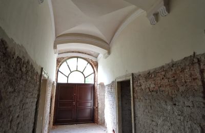 Landhuis te koop Lubiatów, Dwór w Lubiatowie, Łódź , Gang