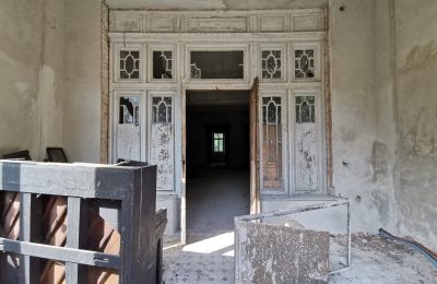Landhuis te koop Lubiatów, Dwór w Lubiatowie, Łódź , Ingang