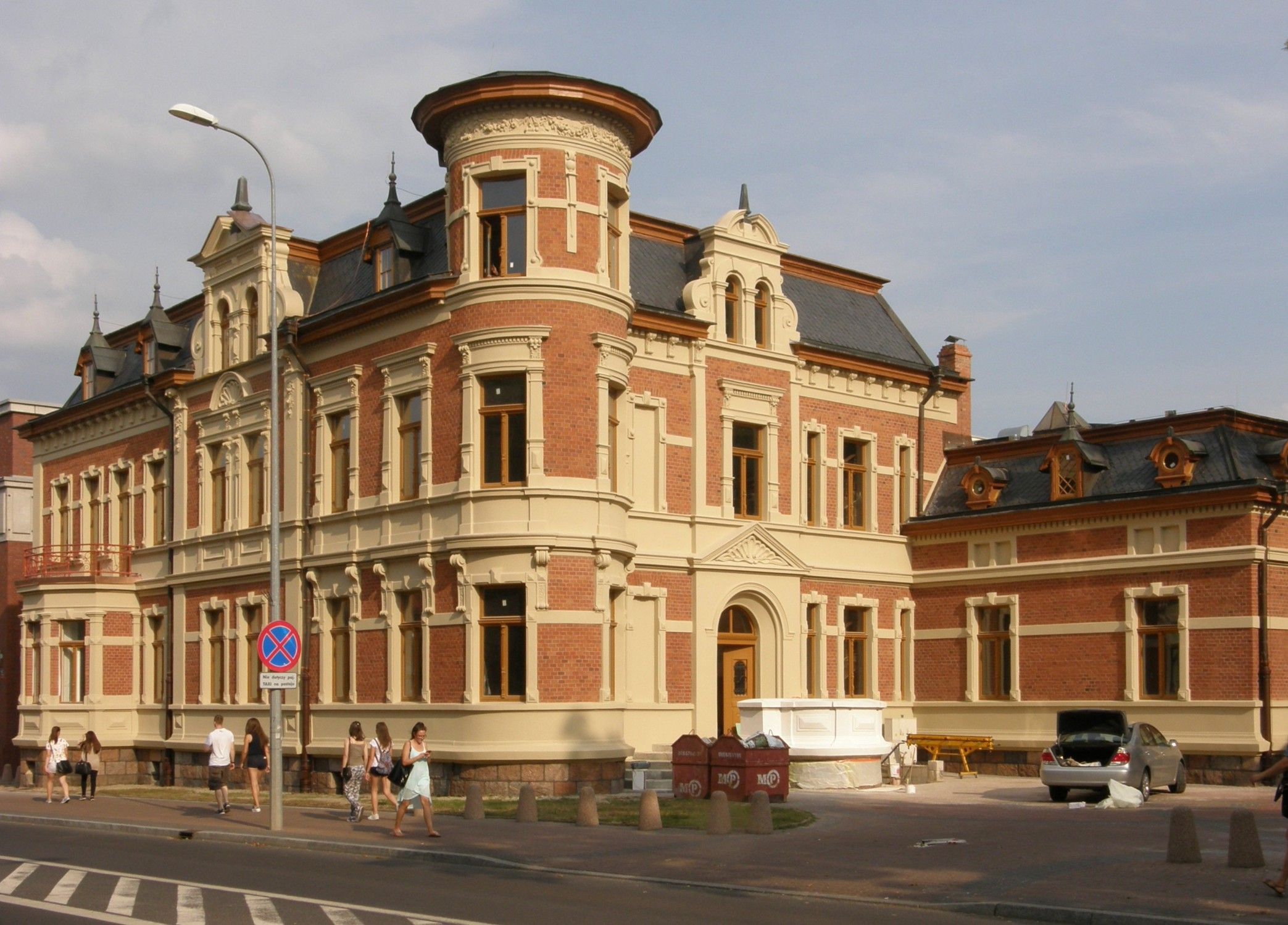 Images Stadspaleis in Polen te koop - Off Market