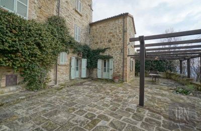 Landelijk huis te koop Città di Castello, Umbria, Terras