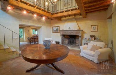 Landelijk huis te koop Città di Castello, Umbria, Ingangshal