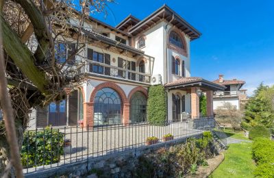 Historische villa te koop 28838 Stresa, Piemonte, Terras