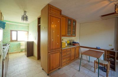 Landelijk huis te koop 06019 Preggio, Umbria, Keuken