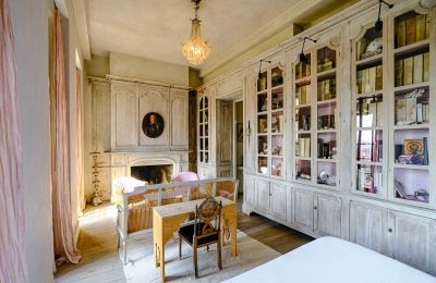 Historische villa te koop İstanbul, Tom Tom, Nur-i Ziya Sokak, , Bibliotheek