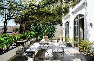 Historische villa te koop İstanbul, Tom Tom, Nur-i Ziya Sokak, , Terras