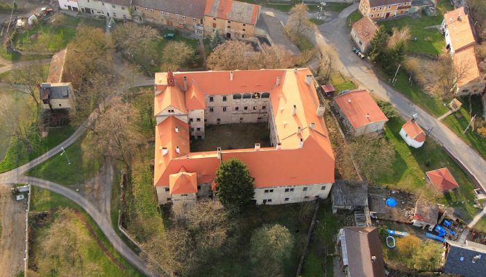 Kasteel te koop Štětí, Regio Ústí nad Labem,  Tsjechische Republiek