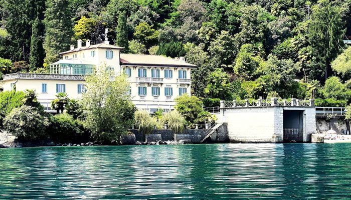 Historische villa te koop 28824 Oggebbio, Piemonte,  Italië