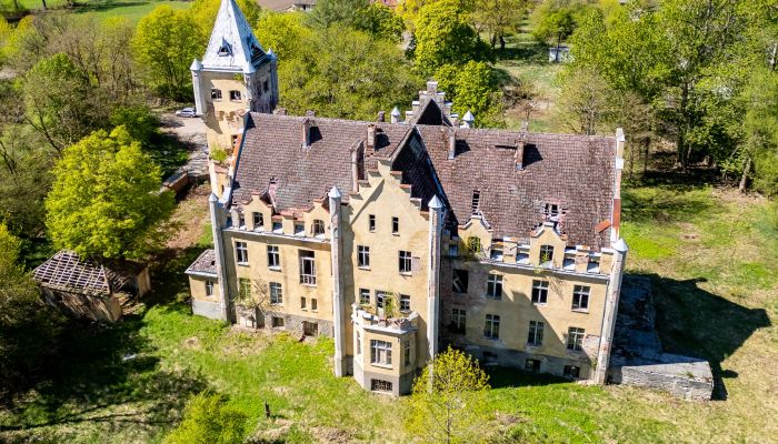 Kasteel te koop Dobrowo, West-Pommeren,  Polen