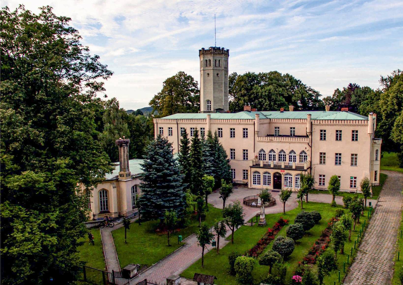 Images Hirschbergdal: Neogotisch kasteel van Karl Friedrich Schinkel / Friedrich Stüler