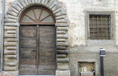 Paleis te koop Piobbico, Garibaldi  95, Marche, Ingang