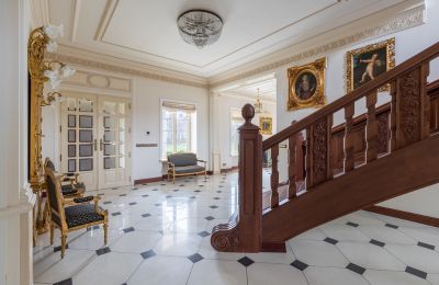 Landhuis te koop Zborów, Kownackiej 33, Groot-Polen, Ingangshal