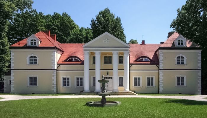 Kasteel te koop Radoszewnica, Silezië,  Polen