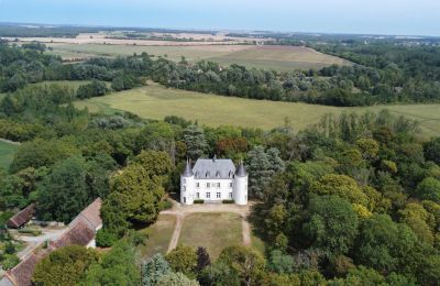 Kasteel te koop Châteauroux, Centre-Val de Loire, Dronefoto