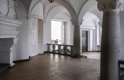 Kasteel te koop Płoty, Nowy Zamek, West-Pommeren, Ingangshal