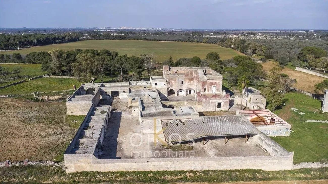 Images Majestueus landgoed van 52 hectare in Apulië als investeringsobject