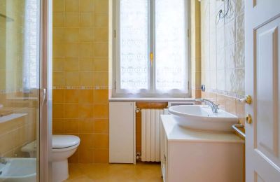 Historische villa te koop Belgirate, Piemonte, Badkamer
