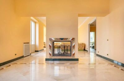 Historische villa te koop Belgirate, Piemonte, Woonkamer