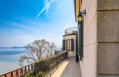 Historische villa te koop Belgirate, Piemonte, Terras
