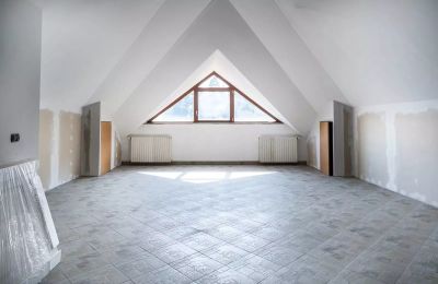 Historische villa te koop Belgirate, Piemonte, Zolder
