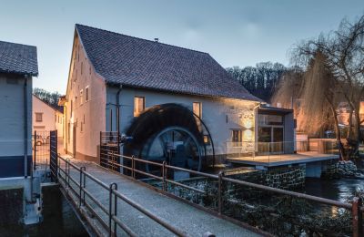 Vastgoed, Prachtig gerenoveerde monumentale watermolen nabij Maastricht