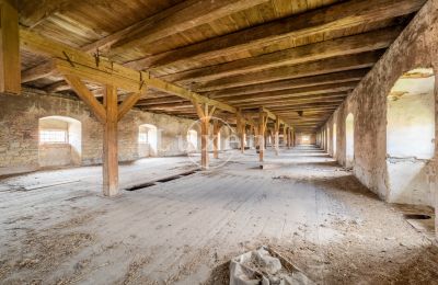Kasteel te koop Kounice, Zámek Kounice, Středočeský kraj, Bijgebouw