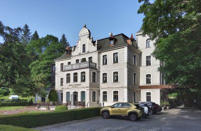 Historische villa te koop Duszniki-Zdrój, Wojska Polskiego 10, Neder-Silezië, Zijaanzicht