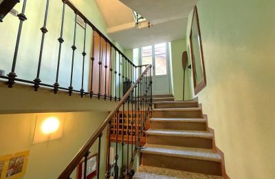 Historische villa te koop Bee, Piemonte, Trap