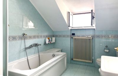 Appartement in een historisch pand te koop Luino, Lombardije, Badkamer