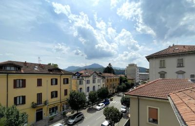 Appartement in een historisch pand te koop Luino, Lombardije, Uitzicht 