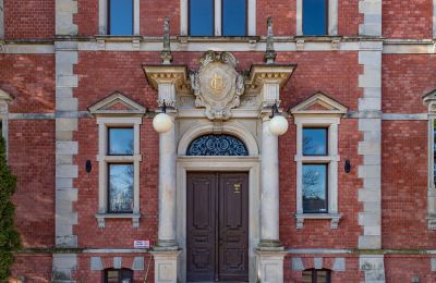 Kasteel te koop Leźno, Pałac w Leźnie 45, Pommeren, Ingang