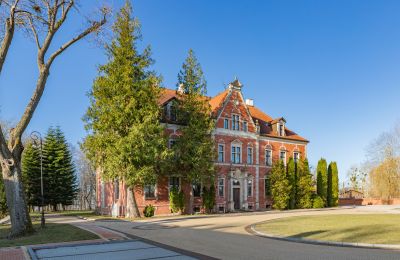 Kasteel te koop Leźno, Pałac w Leźnie 45, Pommeren, Toegang