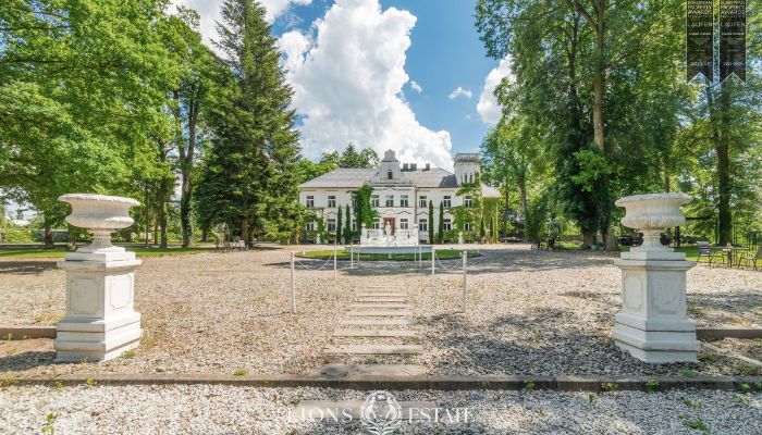 Landhuis te koop Pstrokonie, Łódź ,  Polen