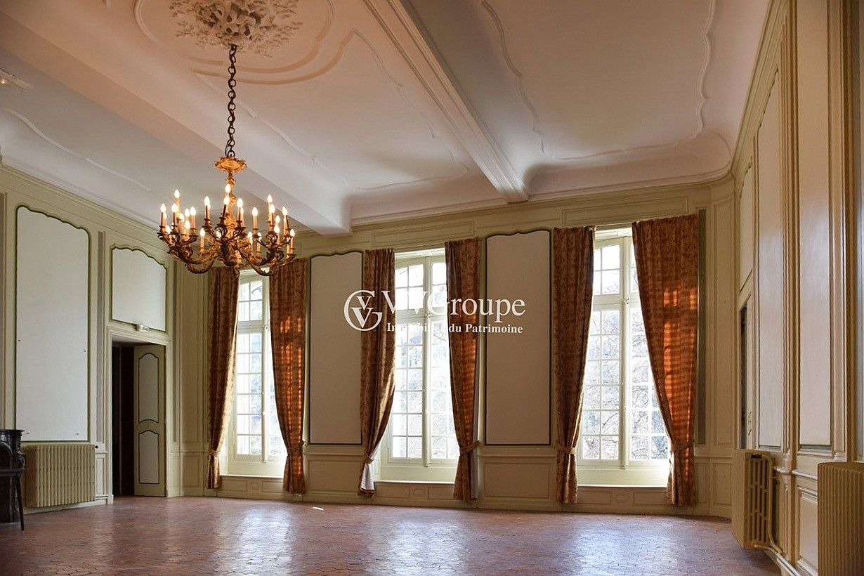 Images Voormalige bisschopsresidentie met orangerie in Rennes-le-Château