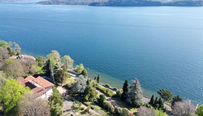 Historische villa te koop Belgirate, Piemonte,  Italië