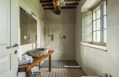 Landelijk huis te koop Montepulciano, Toscane, Badkamer