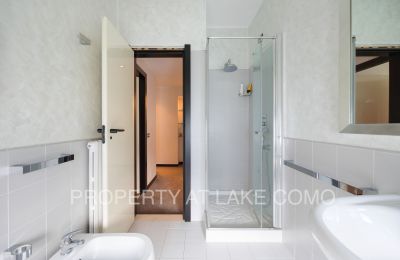 Appartement in een historisch pand te koop Torno, Lombardije, Badkamer