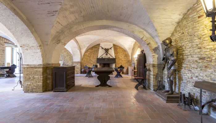 Paleis te koop Filottrano, Marche