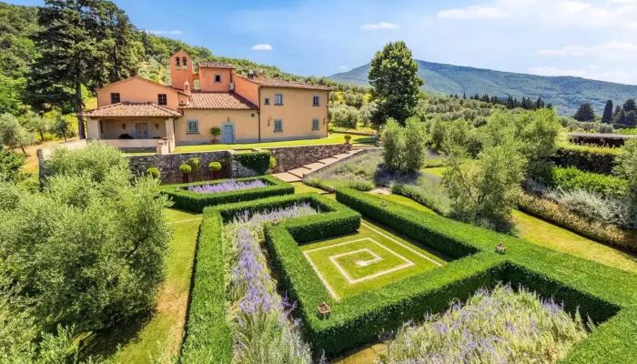 Klooster te koop Calenzano, Toscane,  Italië