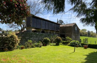 Landelijk huis te koop Melide, Cabazás, Galicië, Hórreo y cuadras