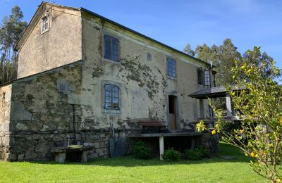 Landelijk huis te koop Moeche, Sta Cruz de Moeche, Galicië, Fachada trasera