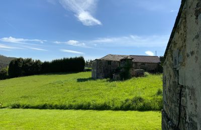 Landelijk huis te koop Moeche, Sta Cruz de Moeche, Galicië, Omgeving van het pand