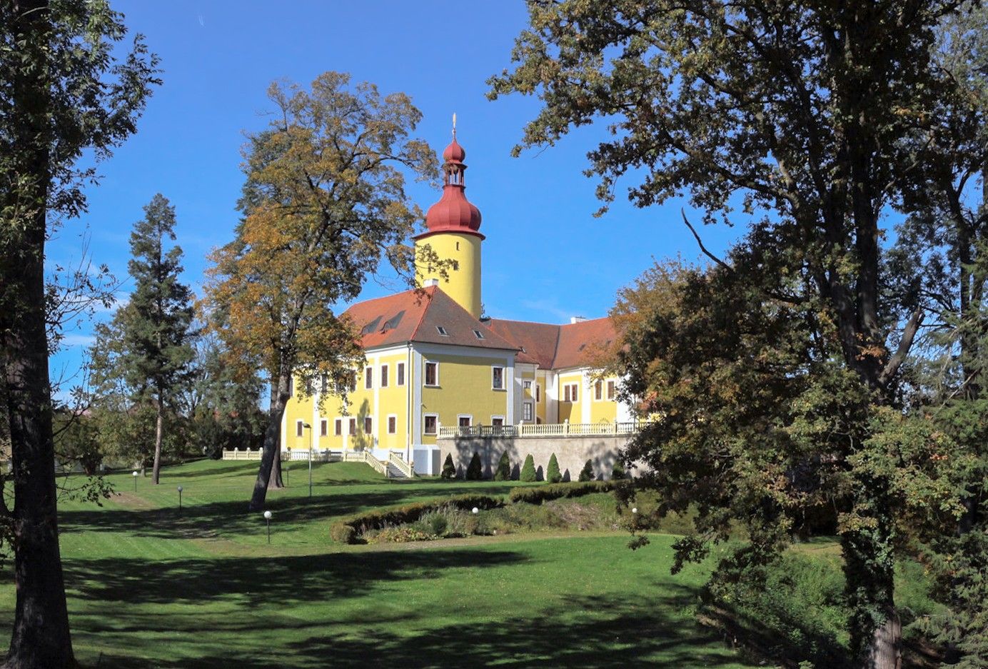 Images Gerenoveerd kasteel in Tsjechië