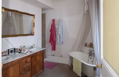 Burcht te koop Montpellier, Occitanie, Badkamer